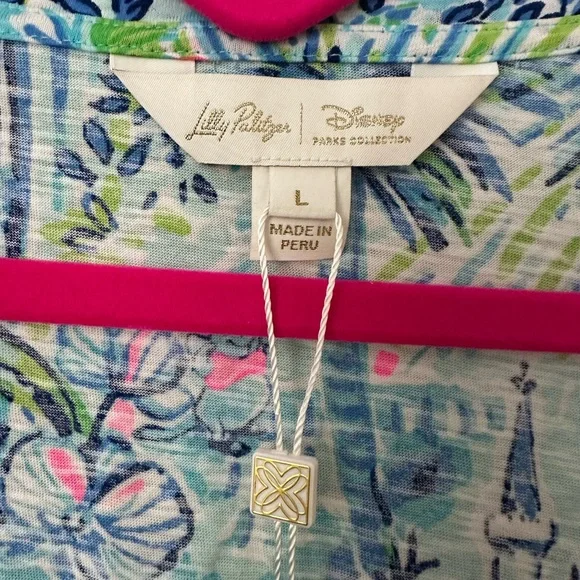 NWT Cinderella Lilly Pulitzer x Disney Parks Etta Tee Limited Edition Size Large - Picture 4 of 14